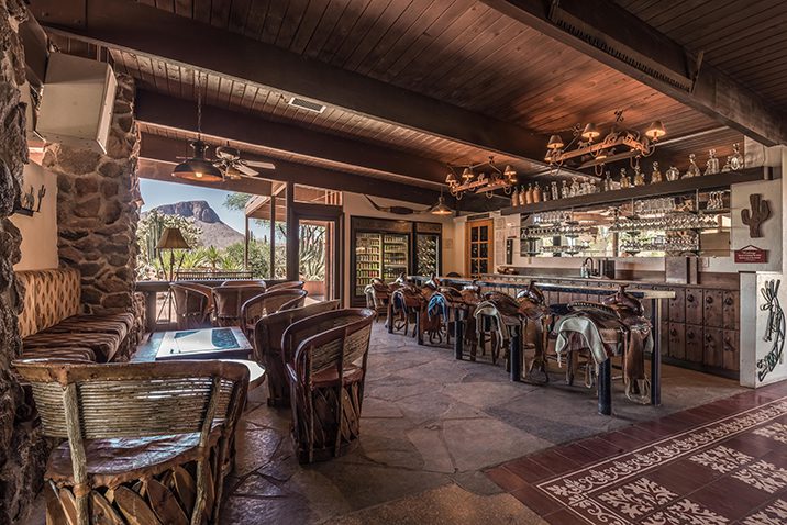 white stallion ranch bar